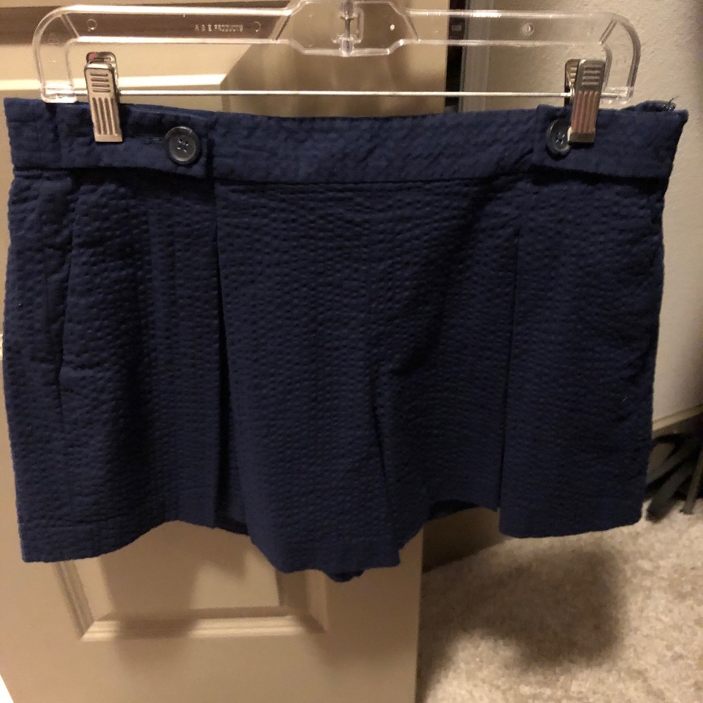 NEW WITH TAGS banana republic navy shorts